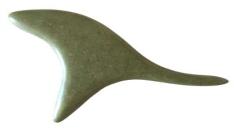 O Bird é um acessório desenvolvido para técnicas corporais e terapêuticas, indicado para estímulos musculares, deslizamentos e mobilizações suaves.